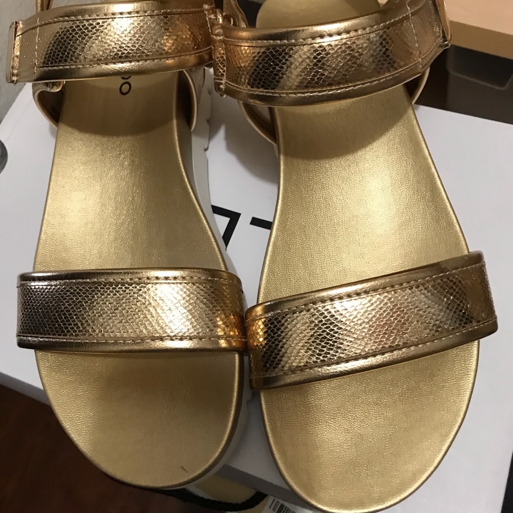 Aldo - Picture 2 of 4